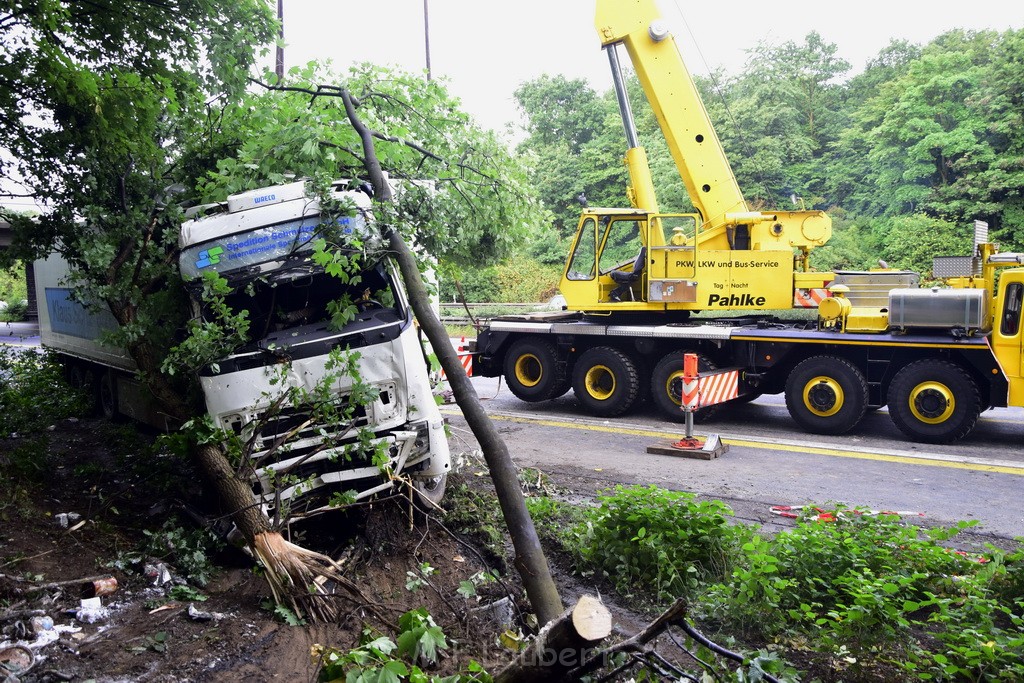 Schwerer VU A 3 Rich Oberhausen Hoehe AK Leverkusen P359.JPG - Miklos Laubert